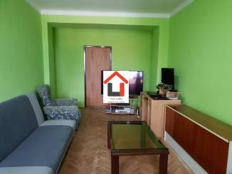 PREDANÉ: čiastočne obnovený 2 izbový tehlový byt v Komárne 
