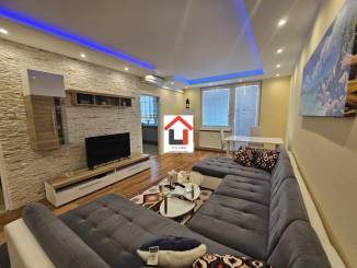 PREDAJ: Veľkoplošný 3 izbový byt s loggiou a balkónom v Komárne